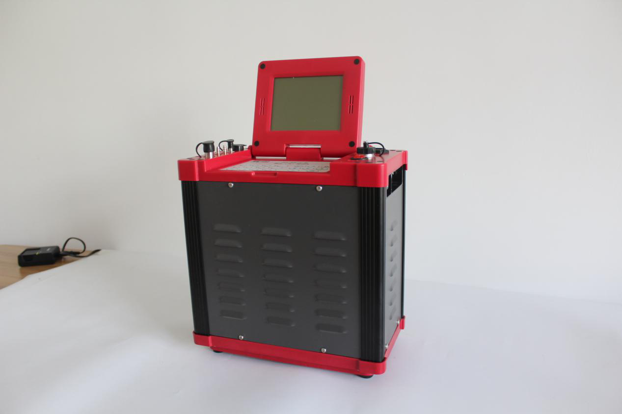 固定污染源的有組織排放，主要是指煙道、煙囪及排氣筒等排放的有害物質(zhì)，其中鍋爐是大氣固定污染源的主要排放裝置之一；隨著人類生產(chǎn)的發(fā)展，生活的繁榮尤其是現(xiàn)代工業(yè)、農(nóng)業(yè)以及能源的發(fā)展，大氣固定污染源排放的污染物給環(huán)境造成的危害已日趨明顯。污染物的種類主要有：煙塵、二氧化碳、二氧化硫、一氧化碳、氮氧化物、硫化氫、氯氣、氯化氫、鹽酸霧、硫酸霧、鉻酸霧、氟化物以及重金屬等。 依據(jù)國標(biāo)GB/T 16157-1996檢測，排放污染物中的煙塵、氯氣、氯化氫、鹽酸霧、硫酸霧、鉻酸霧、氟化物以及重金屬等使用JCY-80E(S)進(jìn)行采樣，樣品帶回實(shí)驗(yàn)室進(jìn)行分析；二氧化碳、二氧化硫、一氧化碳、氮氧化物、硫化氫等可以使用JCY-2進(jìn)行采樣也可以使用JCY-80E(S)或者JCY-80B進(jìn)行現(xiàn)場直測，當(dāng)場測出濃度；所有過程嚴(yán)格按照標(biāo)準(zhǔn)執(zhí)行，保證數(shù)據(jù)準(zhǔn)確度。 以下為我公司部分檢測公司合作伙伴：